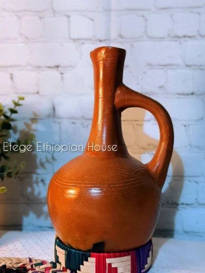 Large Ethiopian and Eritrean Clay coffee Pot Set- Jebena (ጀበና) 16oz with base. - Image 3