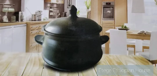 Ethiopian Ceramic Nonstick Cookware- Cookpot- ማብሰያ ድስት- Induction Stovetop Compatible Dishwasher Safe Non Stick Pot with Lid- 2.6 quarts